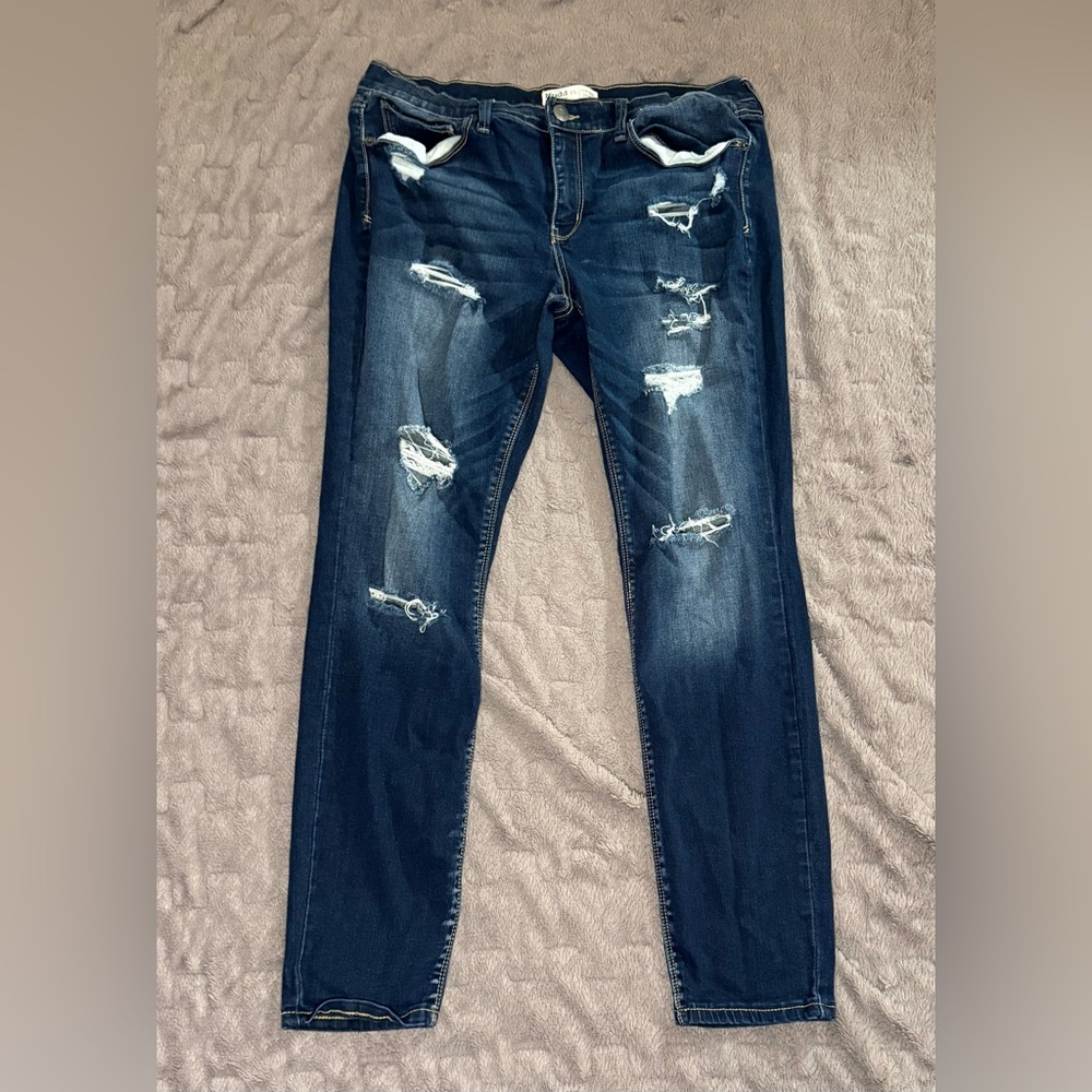Mudd Low Rise Dark Wash Ripped Skinny Jeans
